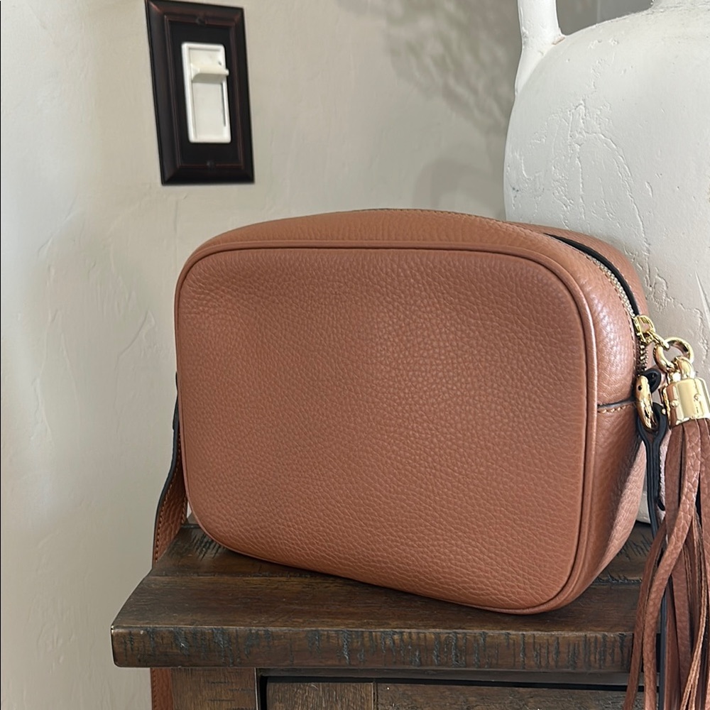 Gucci Tan Leather Soho Disco Crossbody Bag - Picture 5 of 10